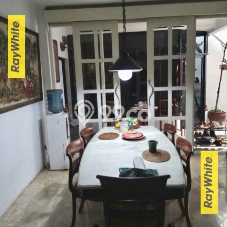 Dijual Rumah Premium dengan Fasilitas Sekitar Lengkap di Kebayoran Baru, Jakarta Selatan Dijual Rumah Premium dengan Fasilitas Sekitar Lengkap di Kebayoran Baru, Jakarta Selatan