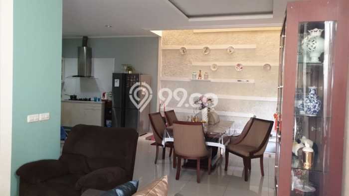 Rumah LB 300m² Dekat dengan Fasilitas Umum, Jakarta Barat - Harga Terjangkau Rumah LB 300m² Dekat dengan Fasilitas Umum, Jakarta Barat - Harga Terjangkau