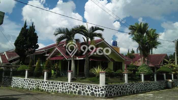 Jual Rumah Bagus Siap Huni LB 200m2 di Cipanas, Cianjur Jual Rumah Bagus Siap Huni LB 200m2 di Cipanas, Cianjur