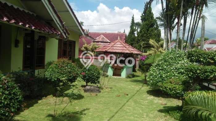 Jual Rumah Bagus Siap Huni LB 200m2 di Cipanas, Cianjur Jual Rumah Bagus Siap Huni LB 200m2 di Cipanas, Cianjur