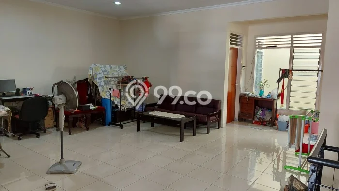 Dijual Rumah Luas Megah Dengan View Cantik di Roxy, Jakarta Pusat Dijual Rumah Luas Megah Dengan View Cantik di Roxy, Jakarta Pusat