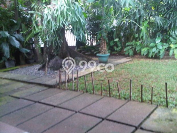 Rumah Eksklusif Siap Huni LT 984m2 di Kebayoran Baru, Jakarta Selatan Rumah Eksklusif Siap Huni LT 984m2 di Kebayoran Baru, Jakarta Selatan