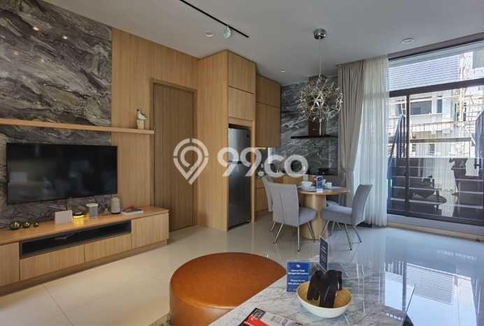 Rumah Luxury Modern Tanpa Renovasi di BSD Green Wich Tangerang Rumah Luxury Modern Tanpa Renovasi di BSD Green Wich Tangerang