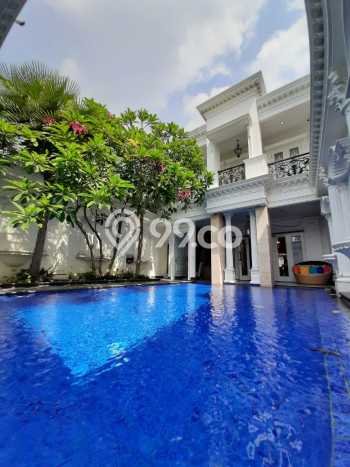 The Luxury House with Private Pool at Jl. Tebet Timur, Tebet, Jakarta Selatan The Luxury House with Private Pool at Jl. Tebet Timur, Tebet, Jakarta Selatan