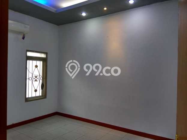 Rumah di Tanah Mas, Semarang, LT 100m² LB 95m² Rumah di Tanah Mas, Semarang, LT 100m² LB 95m²