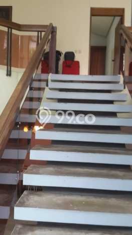 Rumah Luxury Modern Tanpa Renovasi di Pondok Indah Jakarta Selatan Rumah Luxury Modern Tanpa Renovasi di Pondok Indah Jakarta Selatan