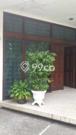 Rumah Luxury Modern Tanpa Renovasi di Pondok Indah Jakarta Selatan Rumah Luxury Modern Tanpa Renovasi di Pondok Indah Jakarta Selatan