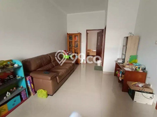 For Sale Rumah 4 Kamar Lokasi Ideal Nyaman dan Strategis di Cinere For Sale Rumah 4 Kamar Lokasi Ideal Nyaman dan Strategis di Cinere