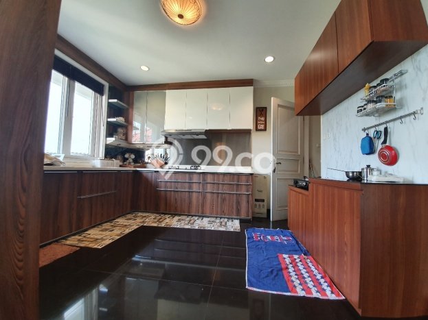 HARGA SPECIAL! Rumah Strategis di Lebak Bulus, Luas 500m² Bangunan 572m² HARGA SPECIAL! Rumah Strategis di Lebak Bulus, Luas 500m² Bangunan 572m²