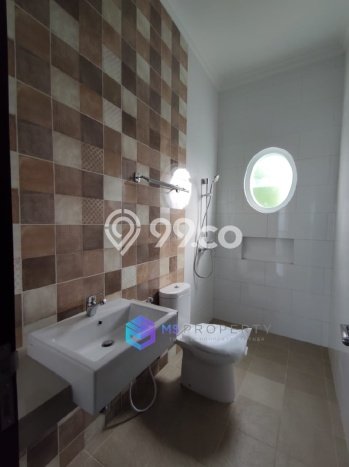 Dijual Rumah Premium dengan Fasilitas Sekitar Lengkap di Cilandak, Jakarta Selatan Dijual Rumah Premium dengan Fasilitas Sekitar Lengkap di Cilandak, Jakarta Selatan