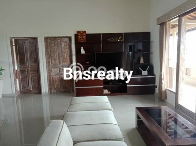 Ready to Use! Premium House LT 780m2 Desain Elegan di Munggu Ready to Use! Premium House LT 780m2 Desain Elegan di Munggu