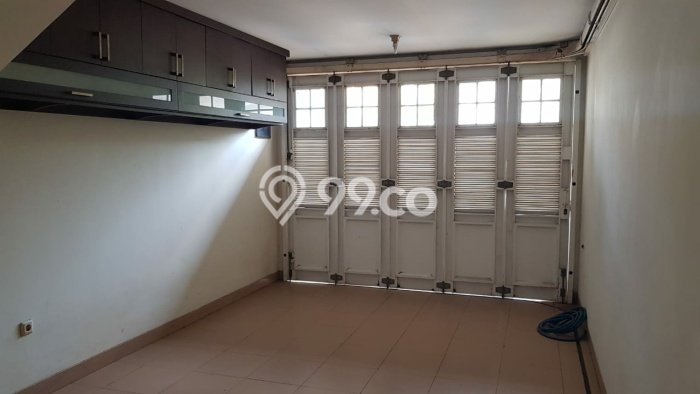 Bisa KPR! Rumah Grand Wisata, Bekasi, Luas 180m² Bangunan 225m² Bisa KPR! Rumah Grand Wisata, Bekasi, Luas 180m² Bangunan 225m²
