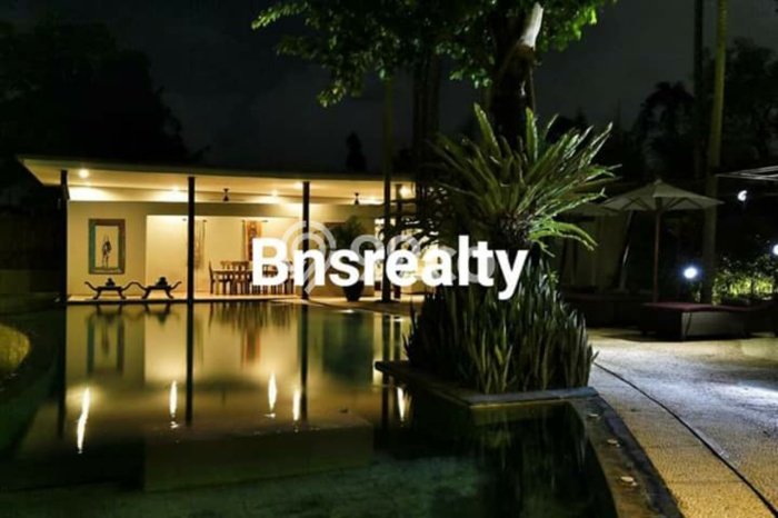 Rumah Lokasi Strategis di Canggu, Badung, LT 2020m2m² LB 800m2m² Rumah Lokasi Strategis di Canggu, Badung, LT 2020m2m² LB 800m2m²