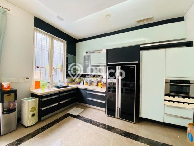 Rumah Luxury Modern Tanpa Renovasi di Pondok Indah Jakarta Selatan Rumah Luxury Modern Tanpa Renovasi di Pondok Indah Jakarta Selatan