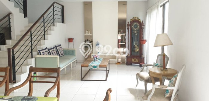 Sewa Rumah Murah di BSD Tangerang Punya 4 Kamar Tidur Sewa Rumah Murah di BSD Tangerang Punya 4 Kamar Tidur