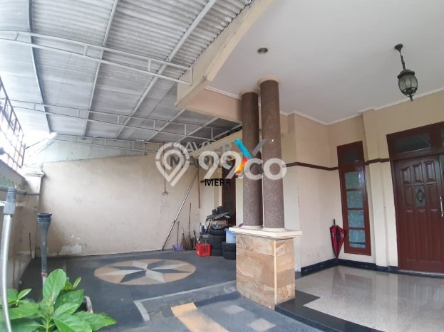 Rumah Elit Modern Siap Huni di Manyar Surabaya Rumah Elit Modern Siap Huni di Manyar Surabaya