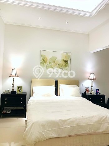 Disewakan! Rumah 4 Kamar Tidur &
5 Kamar Mandi di BSD De Park, Tangerang Disewakan! Rumah 4 Kamar Tidur &
5 Kamar Mandi di BSD De Park, Tangerang