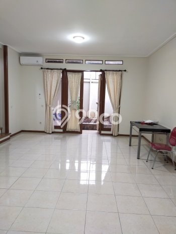 Dijual Rumah Mewah Megah Dengan View Eksklusif di Modernland, Tangerang Dijual Rumah Mewah Megah Dengan View Eksklusif di Modernland, Tangerang