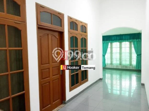 Rumah di Jembatan Dua, 5 KT, Konsep Modern, Luas 230m² LB 230m² Rumah di Jembatan Dua, 5 KT, Konsep Modern, Luas 230m² LB 230m²