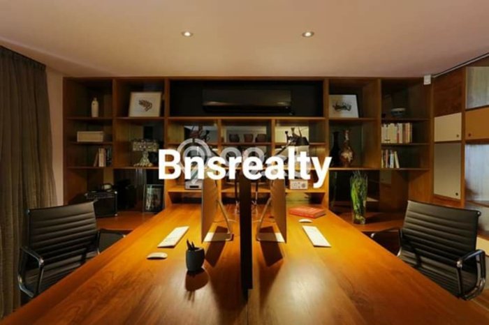 Rumah Lokasi Strategis di Canggu, Badung, LT 820m2m² LB 574m2m² Rumah Lokasi Strategis di Canggu, Badung, LT 820m2m² LB 574m2m²