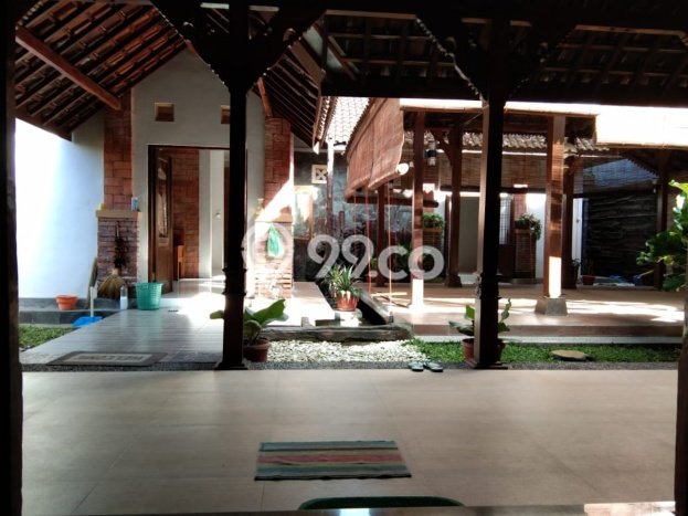 Rumah Mewah Dijual LT 500m2 di Nusukan, Solo Rumah Mewah Dijual LT 500m2 di Nusukan, Solo