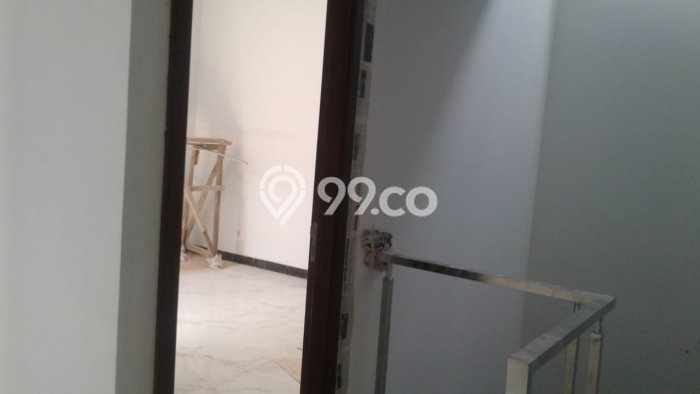 Rumah Mewah LB 350m2 Siap Pakai Desain Elegan di Puri Indah, Jakarta Barat Rumah Mewah LB 350m2 Siap Pakai Desain Elegan di Puri Indah, Jakarta Barat