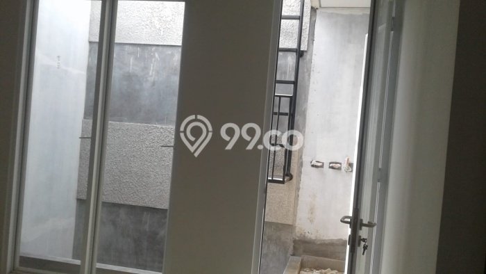 Rumah Mewah LB 350m2 Siap Pakai Desain Elegan di Puri Indah, Jakarta Barat Rumah Mewah LB 350m2 Siap Pakai Desain Elegan di Puri Indah, Jakarta Barat