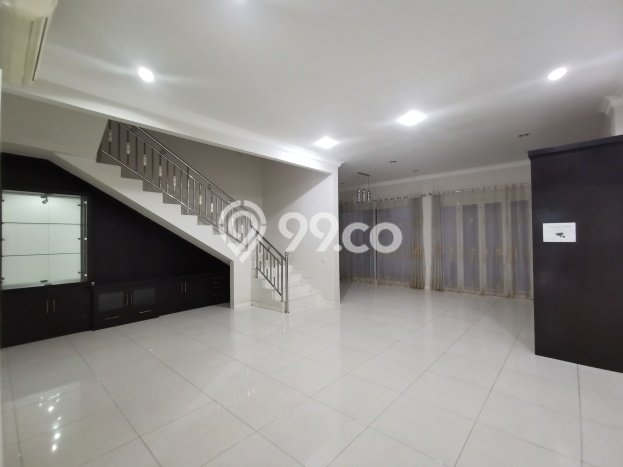 Dijual Rumah Mewah Elegan Dengan View Cantik di Gading Serpong, Tangerang Dijual Rumah Mewah Elegan Dengan View Cantik di Gading Serpong, Tangerang
