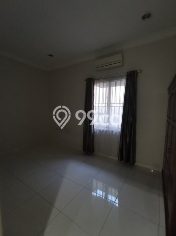 Dijual Rumah Mewah Elegan Dengan View Cantik di Gading Serpong, Tangerang Dijual Rumah Mewah Elegan Dengan View Cantik di Gading Serpong, Tangerang