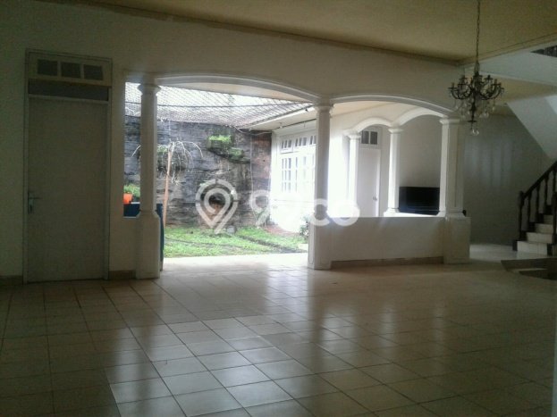 Rumah Luxury Modern Siap Huni di Lebak Bulus Jakarta Selatan Rumah Luxury Modern Siap Huni di Lebak Bulus Jakarta Selatan