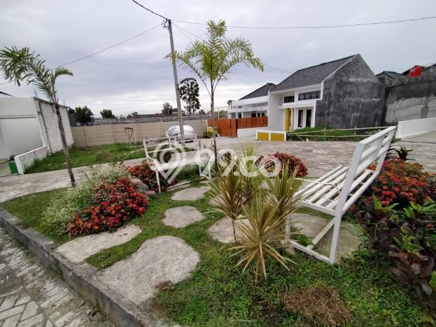 Dijual Hunian Rumah Terawat 2 KT di Cihanjuang, Bandung Dijual Hunian Rumah Terawat 2 KT di Cihanjuang, Bandung