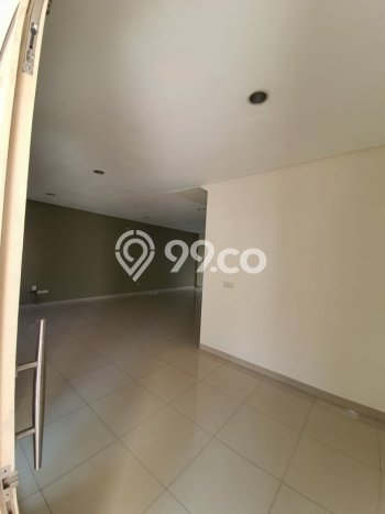 Rumah Bagus Siap Pakai Di Cengkareng Luas 240m2 Lokasi Strategis Rumah Bagus Siap Pakai Di Cengkareng Luas 240m2 Lokasi Strategis