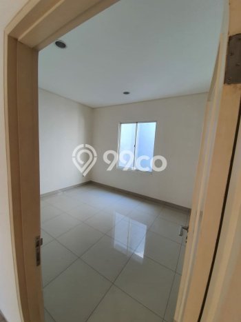 Rumah Bagus Siap Pakai Di Cengkareng Luas 240m2 Lokasi Strategis Rumah Bagus Siap Pakai Di Cengkareng Luas 240m2 Lokasi Strategis