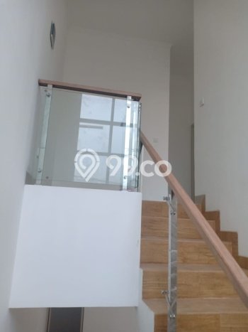 Rumah Minimalis 3 Kamar LT 102m2 di Serpong Villa Melati Mas Rumah Minimalis 3 Kamar LT 102m2 di Serpong Villa Melati Mas