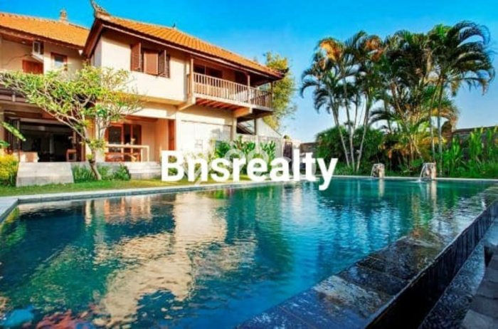 DIJUAL CEPAT! Rumah area Canggu, Badung, LT 1950m2m² Bangunan 1365m2m² BISA KPR! DIJUAL CEPAT! Rumah area Canggu, Badung, LT 1950m2m² Bangunan 1365m2m² BISA KPR!