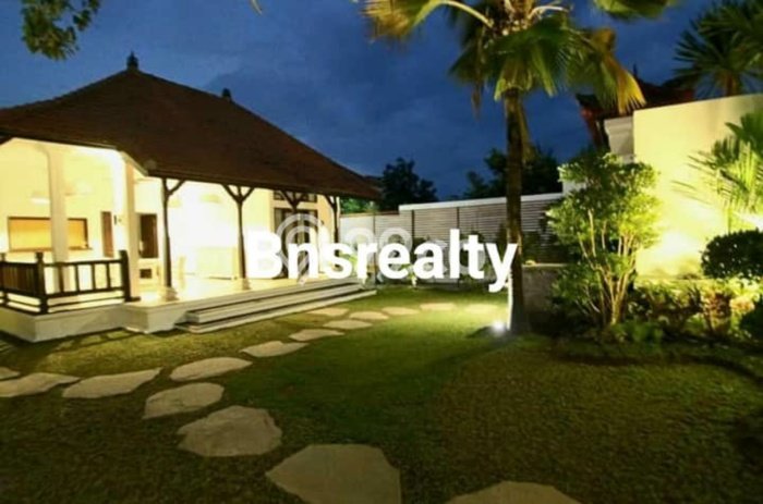 DIJUAL CEPAT! Rumah Cemagi, Badung, Luas 1500m2m² LB 1000m2m² DIJUAL CEPAT! Rumah Cemagi, Badung, Luas 1500m2m² LB 1000m2m²