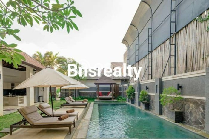 Rumah Premium LT 750m2m² / LB 525m2m² di Kompleks Perumahan Canggu, Badung Rumah Premium LT 750m2m² / LB 525m2m² di Kompleks Perumahan Canggu, Badung