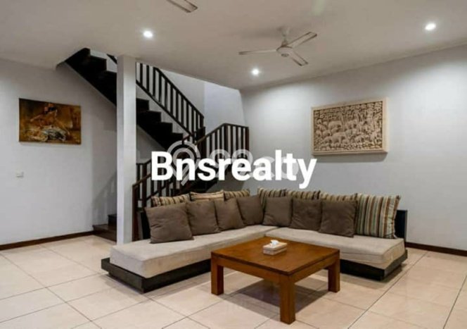 Rumah Premium LT 750m2m² / LB 525m2m² di Kompleks Perumahan Canggu, Badung Rumah Premium LT 750m2m² / LB 525m2m² di Kompleks Perumahan Canggu, Badung