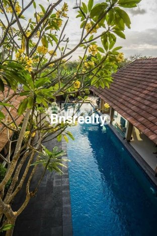 HARGA SPECIAL! Rumah Asri di Canggu, LT 980m2m² Bangunan 686m2m² HARGA SPECIAL! Rumah Asri di Canggu, LT 980m2m² Bangunan 686m2m²