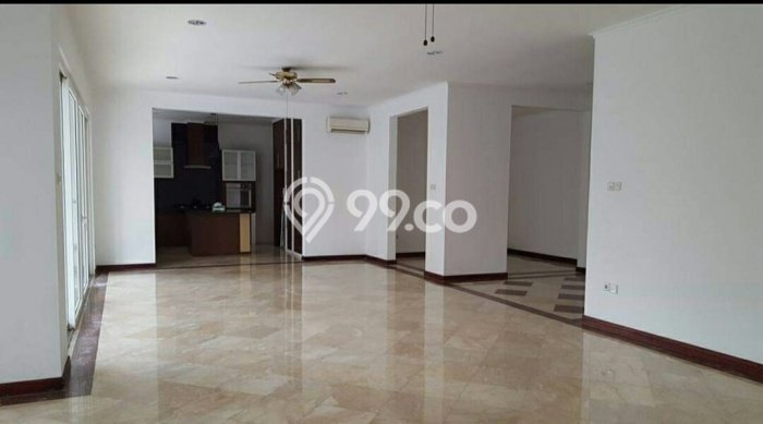 Rumah Luxury Modern Tanpa Renovasi di Kemang Jakarta Selatan Rumah Luxury Modern Tanpa Renovasi di Kemang Jakarta Selatan
