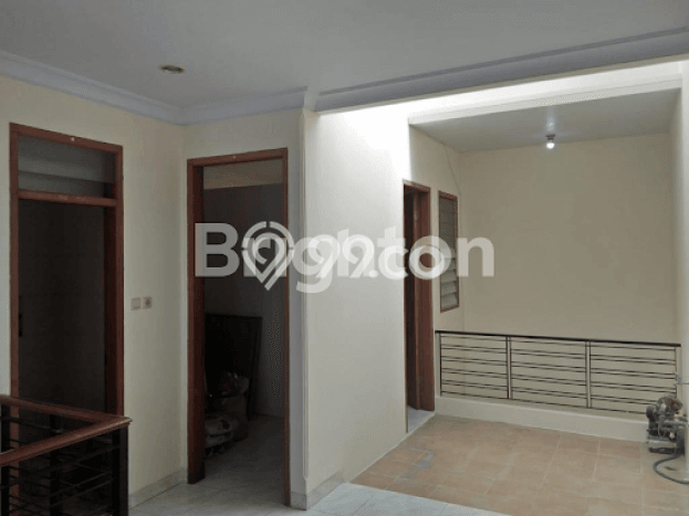 Hunian Nyaman Asri 4 KT Siap Huni di Jelambar Jakarta Barat Hunian Nyaman Asri 4 KT Siap Huni di Jelambar Jakarta Barat