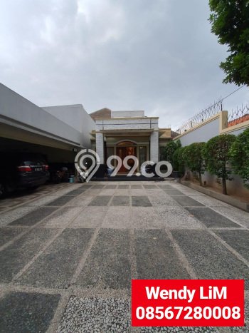 For Sale! Luxury House LT 800m2 Desain Elegan di Cipete For Sale! Luxury House LT 800m2 Desain Elegan di Cipete