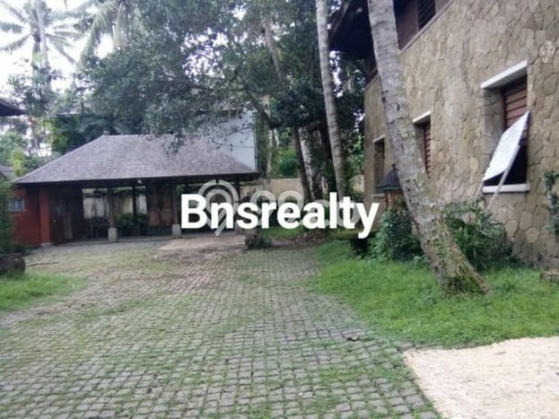 Rumah Strategis di Sayan, Dekat Sayan, Gianyar, Gianyar - LT 2400m2m² Rumah Strategis di Sayan, Dekat Sayan, Gianyar, Gianyar - LT 2400m2m²
