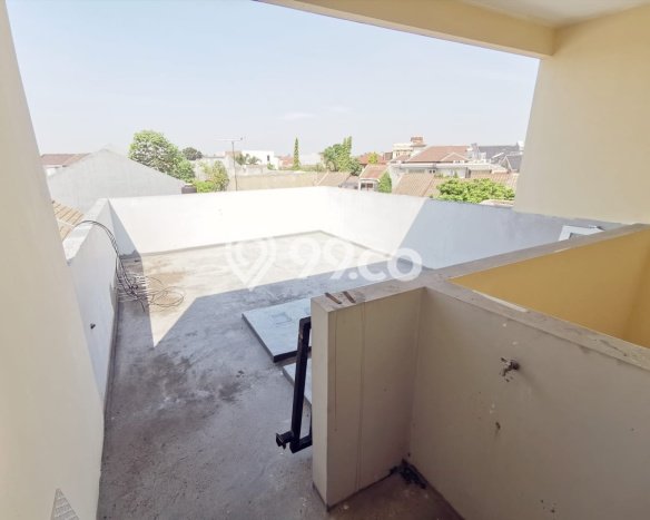 Rumah Asri di Alam Sutera, Dekat Alam Sutera, Tangerang, Tangerang - LT 119m² Rumah Asri di Alam Sutera, Dekat Alam Sutera, Tangerang, Tangerang - LT 119m²