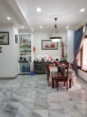 Hunian Mewah LB 250m2 Siap Huni Desain Elegan di Permata Buana, Jakarta Barat Hunian Mewah LB 250m2 Siap Huni Desain Elegan di Permata Buana, Jakarta Barat