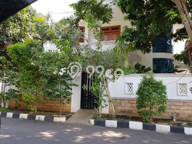 Hunian Mewah LB 250m2 Siap Huni Desain Elegan di Permata Buana, Jakarta Barat Hunian Mewah LB 250m2 Siap Huni Desain Elegan di Permata Buana, Jakarta Barat
