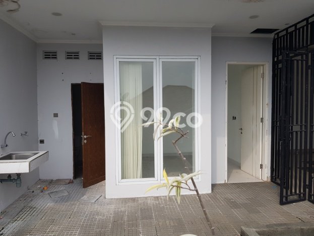 Rumah Strategis dengan 4 Kamar Tidur di Kawasan Pakuan, Bogor Rumah Strategis dengan 4 Kamar Tidur di Kawasan Pakuan, Bogor