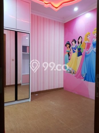 Rumah Strategis dengan 4 Kamar Tidur di Kawasan Pakuan, Bogor Rumah Strategis dengan 4 Kamar Tidur di Kawasan Pakuan, Bogor