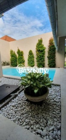 Rumah Kawasan Canggu, Luas 568m2m², Bangunan 105m2m² Rumah Kawasan Canggu, Luas 568m2m², Bangunan 105m2m²