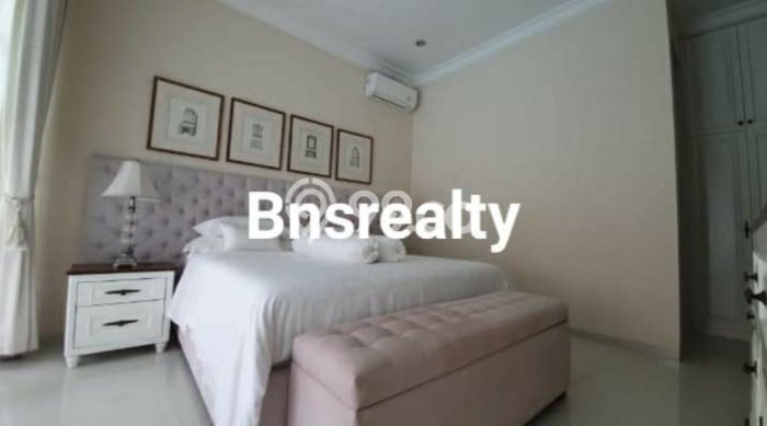 Rumah Kawasan Canggu, Luas 568m2m², Bangunan 105m2m² Rumah Kawasan Canggu, Luas 568m2m², Bangunan 105m2m²